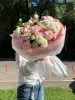 11 кустовых роз