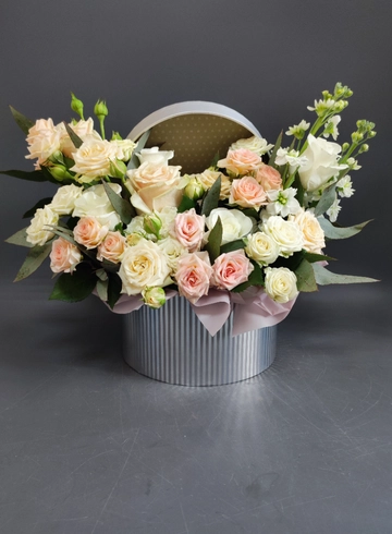 Короб «Незабудка» от интернет-магазина цветов в 