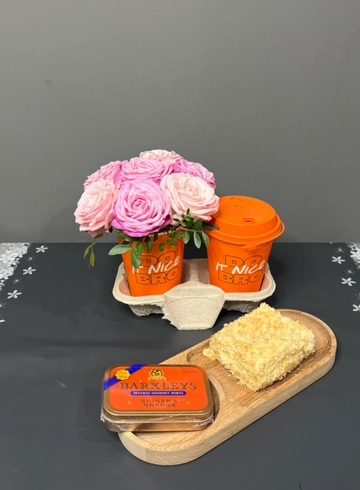 Комбо цветы ,сладости ,кофе  от интернет-магазина цветов в 