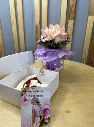 Французская Роза с чизкейком  от интернет-магазина цветов в 