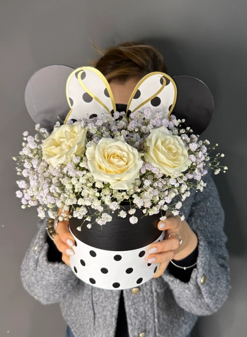 Короб «Мики Маус» от интернет-магазина цветов в 