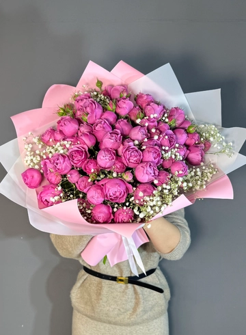 Букет из 15 пионовидных роз Мисти баблс от интернет-магазина цветов в 