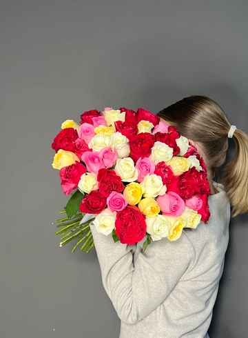 51 роз микс от интернет-магазина цветов в 