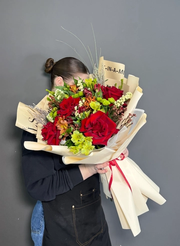 Авторский букет «Шик» от интернет-магазина цветов в 