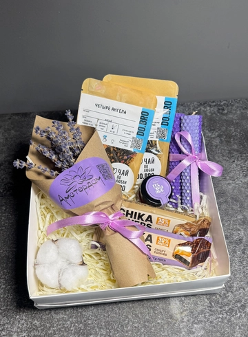 Подарочный набор «Лаванда» от интернет-магазина цветов в 