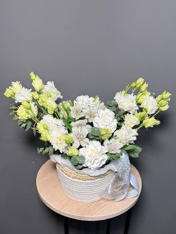 Кашпо из эустомы &laquo;Алисса&raquo; от интернет-магазина цветов в 