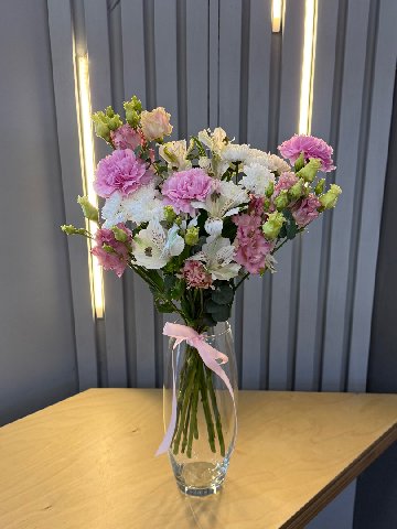 Композиция на стол &laquo;Эустома&raquo; от интернет-магазина цветов в 