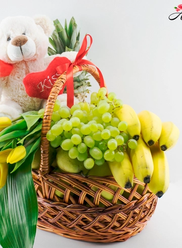 Корзина с фруктами от интернет-магазина цветов в 