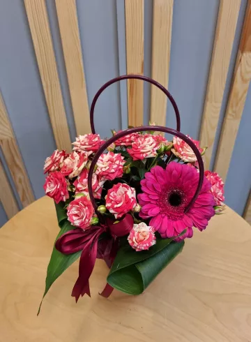 Корзинка «Пламя» от интернет-магазина цветов в 