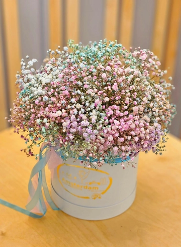 Короб с радужной гипсофили  «Лиссабон» от интернет-магазина цветов в 