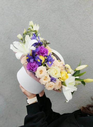 Шляпный короб «Ириска» от интернет-магазина цветов в 