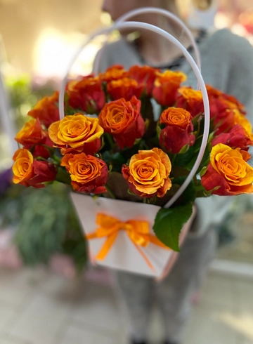 25 роз в сумочке от интернет-магазина цветов в 