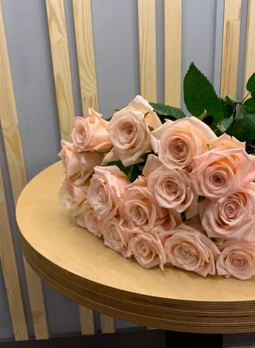 Букет из 15 роз «Кимберли» от интернет-магазина цветов в 